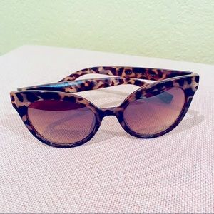 Anthropologie Cammie Cat-Eye sunglasses